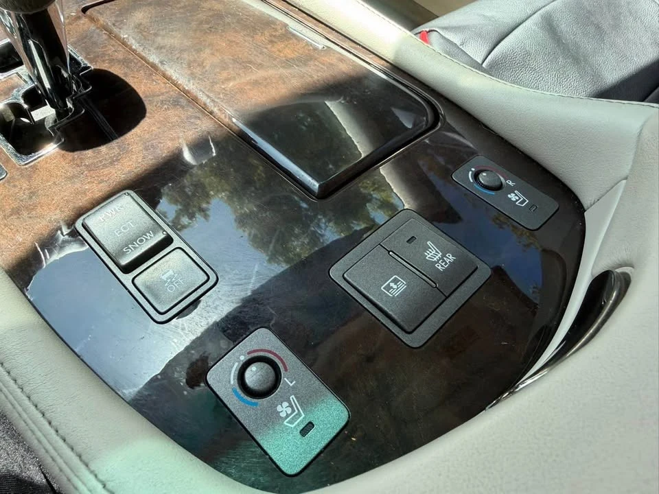 2009 Lexus LS 4th Gen - Image 9 of 10
