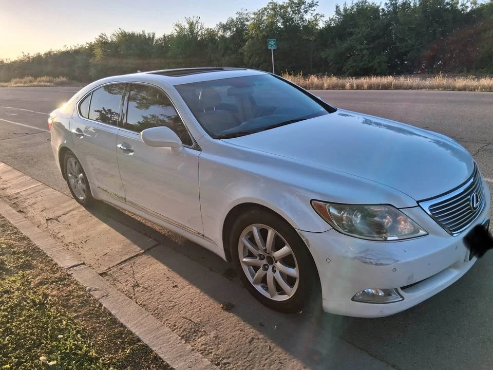 2009 Lexus LS 4th Gen - Image 2 of 5