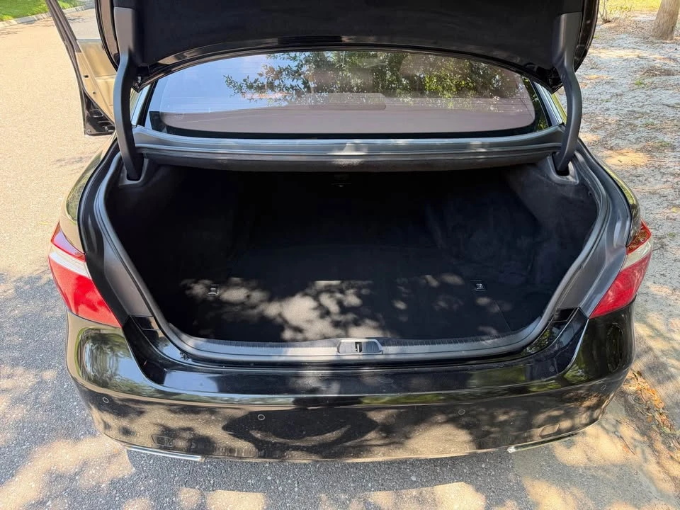 2009 Lexus LS 4th Gen - Image 14 of 19