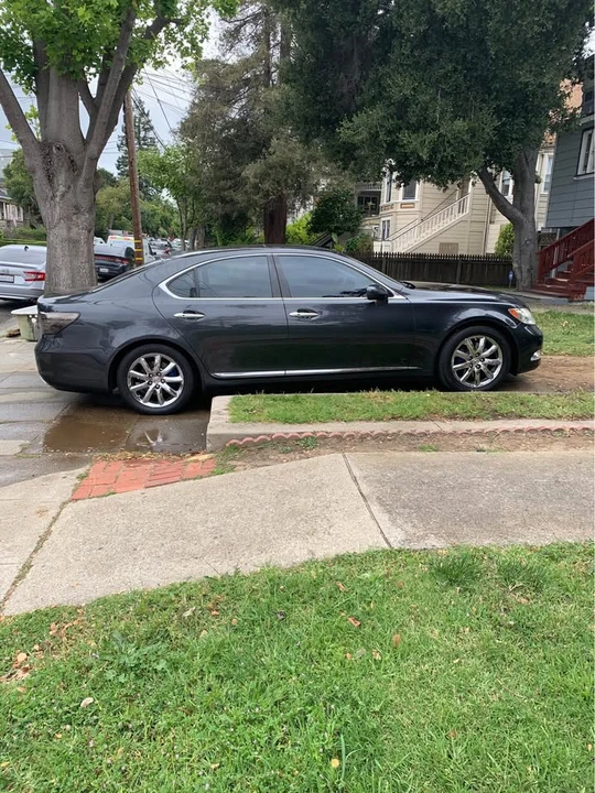 2009 Lexus LS 4th Gen - Image 3 of 5