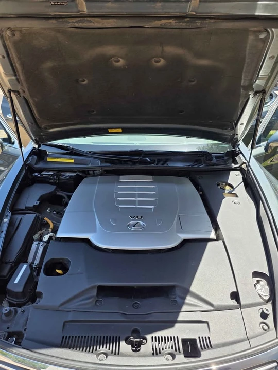2009 Lexus LS 4th Gen - Image 15 of 18