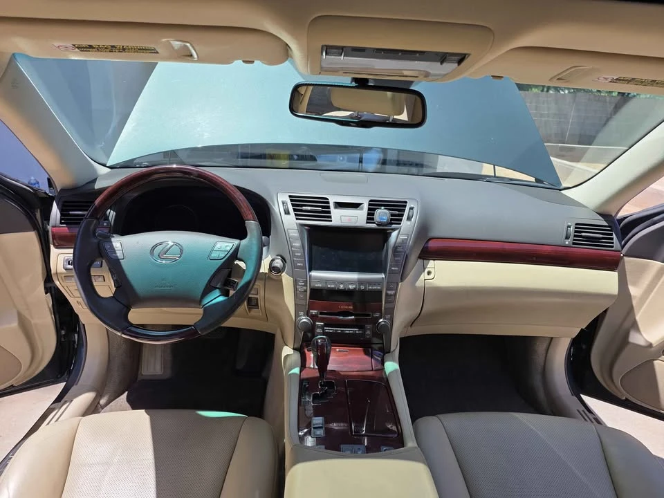 2009 Lexus LS 4th Gen - Image 10 of 18