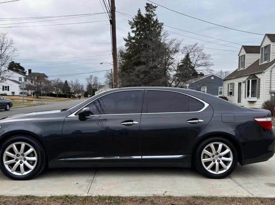 2009 Lexus LS 4th Gen - Image 2 of 6