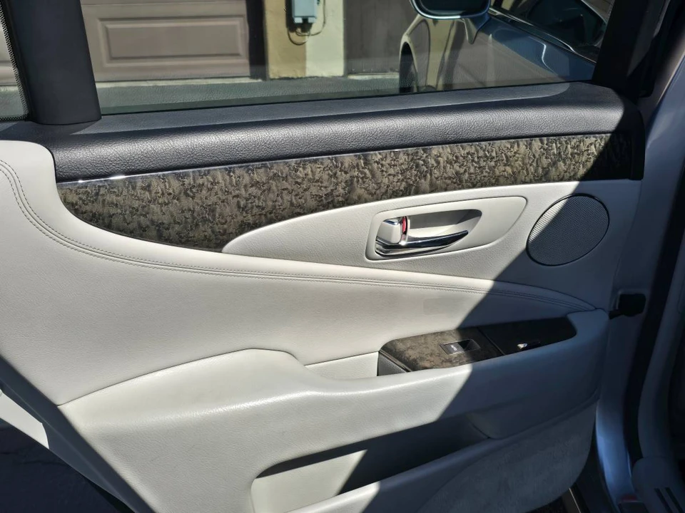 2009 Lexus LS 4th Gen - Image 14 of 20