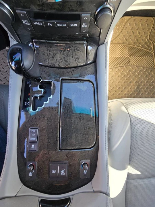 2009 Lexus LS 4th Gen - Image 10 of 20