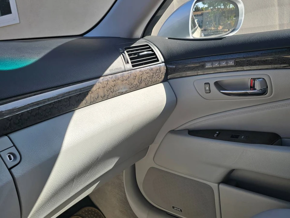 2009 Lexus LS 4th Gen - Image 5 of 20