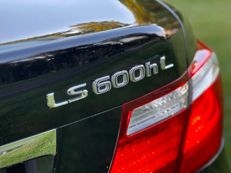 2009 Lexus LS 4th Gen - Image 20 of 31
