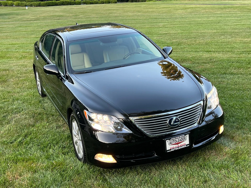 2009 Lexus LS 4th Gen - Image 13 of 31