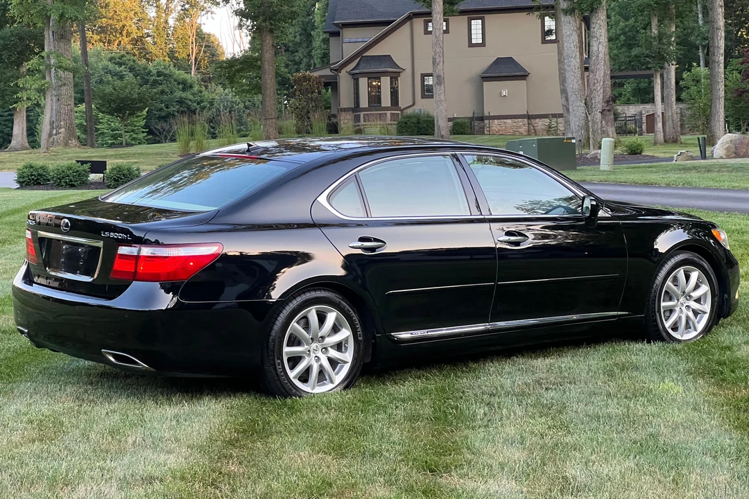2009 Lexus LS 4th Gen - Image 4 of 31