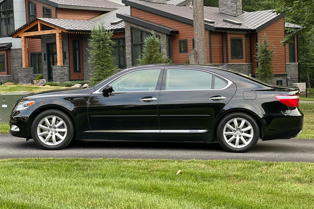 2009 Lexus LS 4th Gen - Image 7 of 31