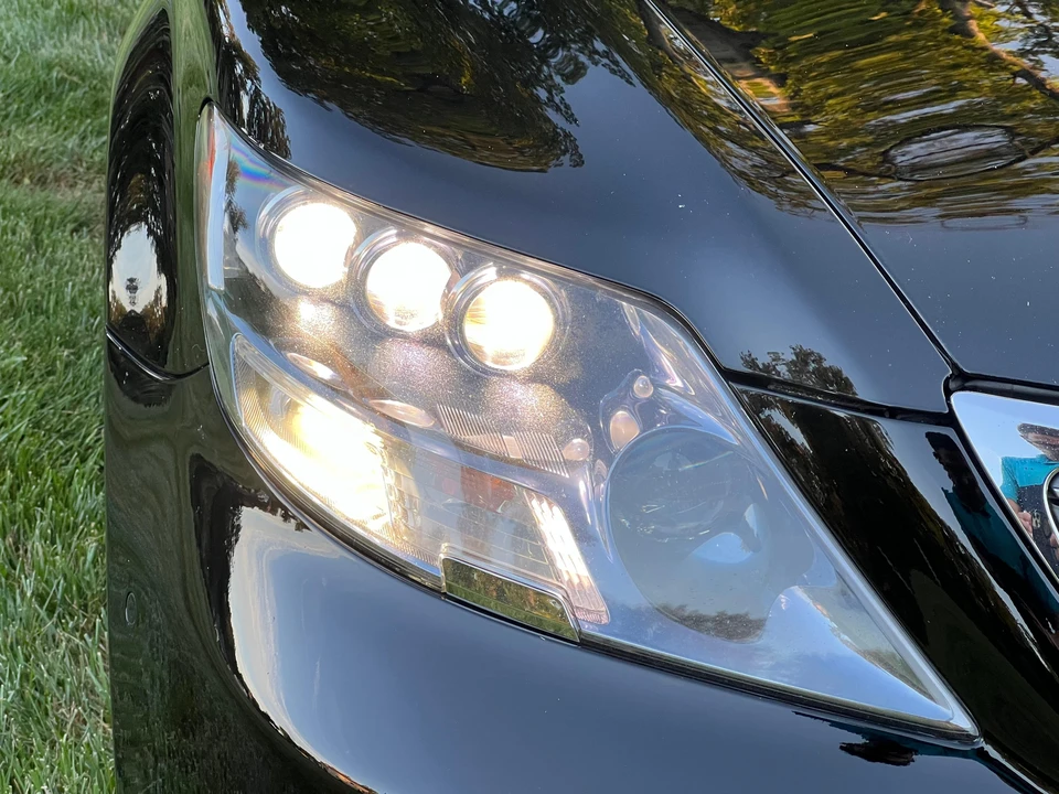 2009 Lexus LS 4th Gen - Image 15 of 31