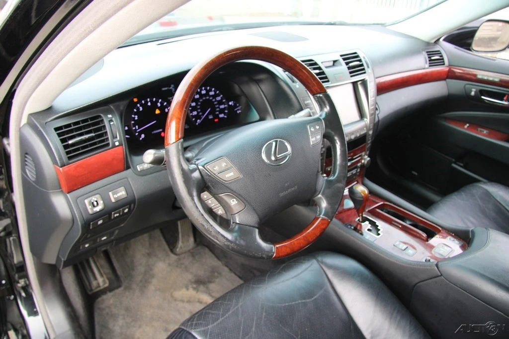2009 Lexus LS 4th Gen - Image 15 of 21