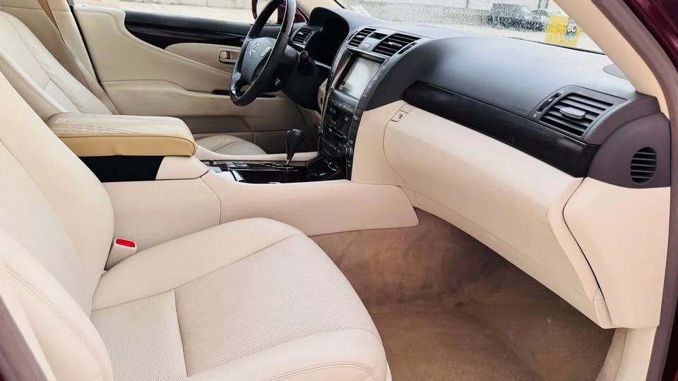2009 Lexus LS 4th Gen - Image 12 of 15