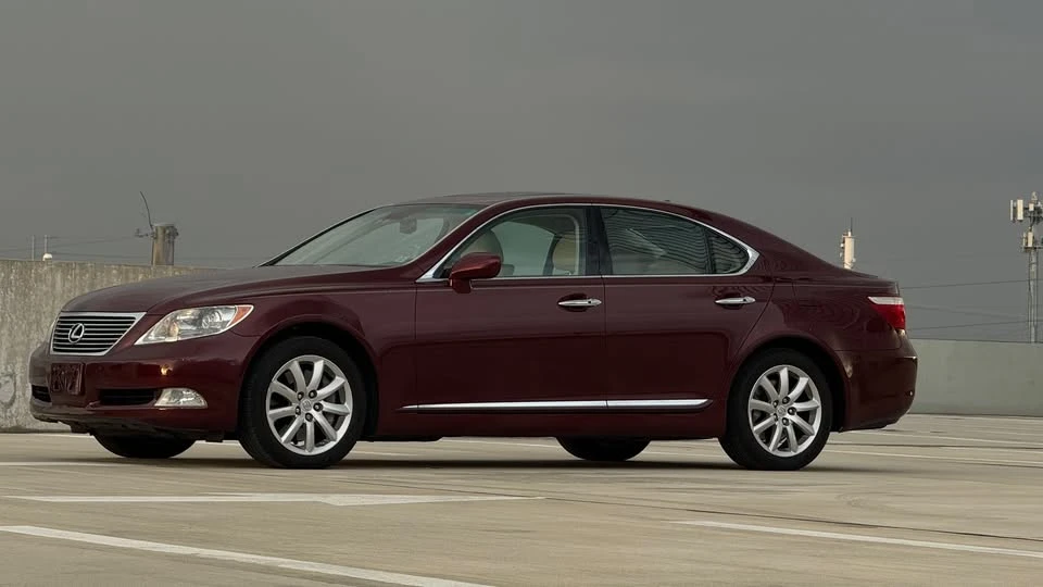 2009 Lexus LS 4th Gen - Image 15 of 15