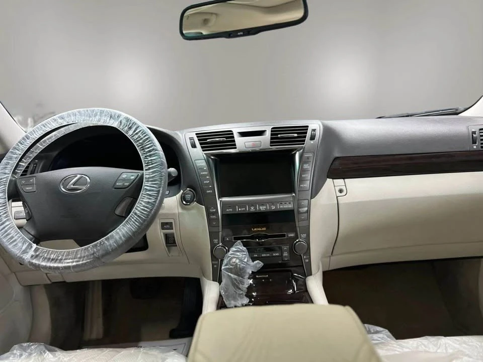 2009 Lexus LS 4th Gen - Image 9 of 11