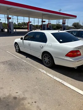 2002 Lexus LS 430 Sedan 4D