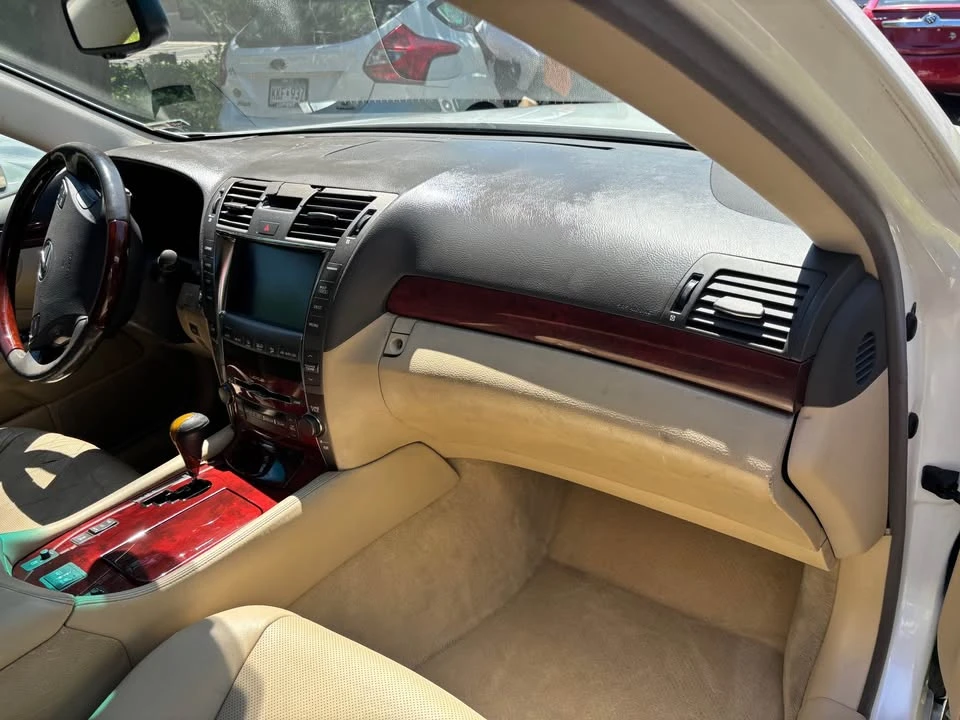 2009 Lexus LS 4th Gen - Image 5 of 8