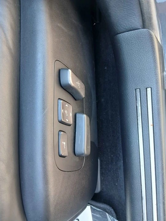 2009 Lexus LS 4th Gen - Image 7 of 20