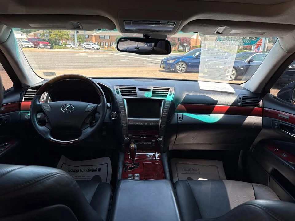 2009 Lexus LS 4th Gen - Image 12 of 16