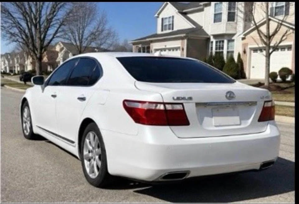 2009 Lexus LS 4th Gen - Image 4 of 5