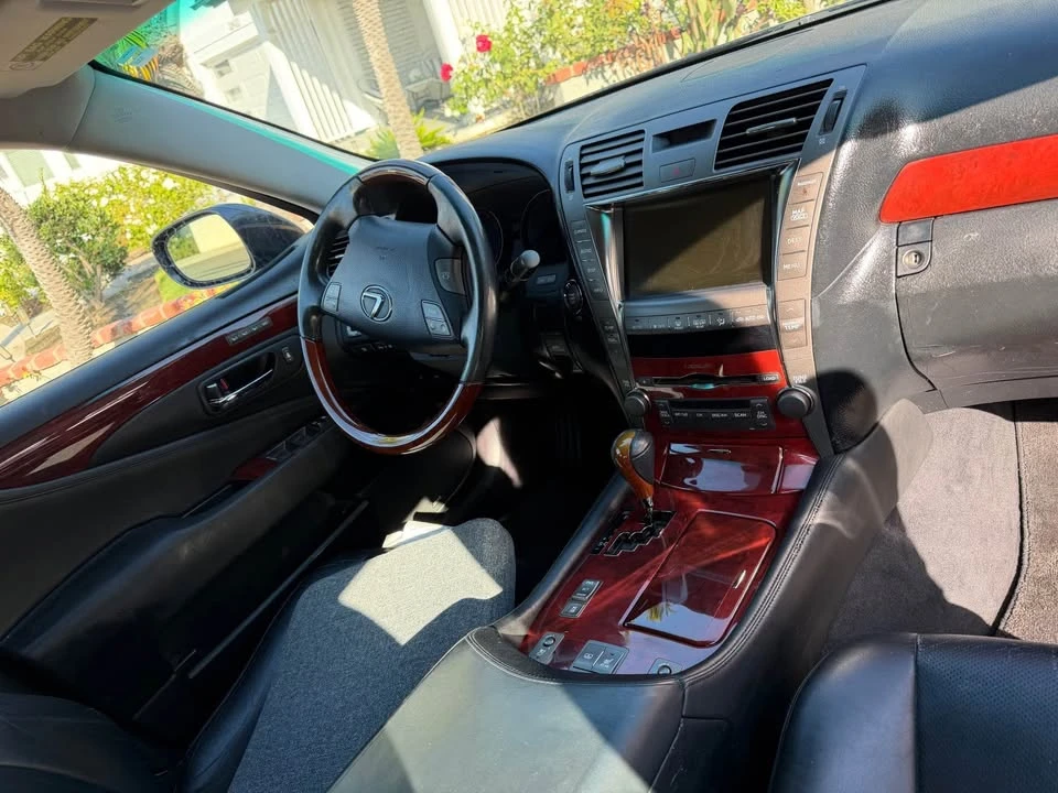 2009 Lexus LS 4th Gen - Image 7 of 14