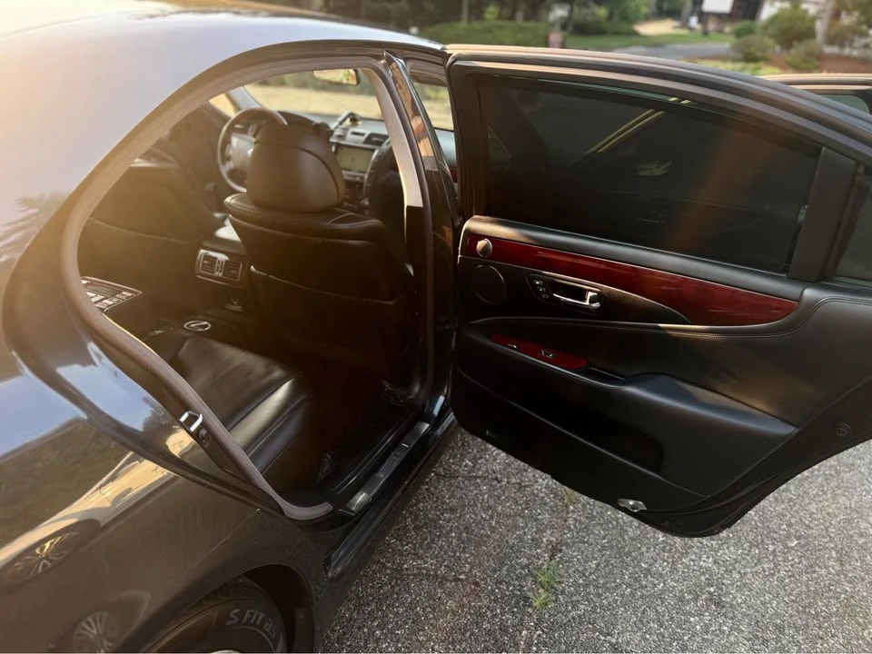 2009 Lexus LS 4th Gen - Image 5 of 20