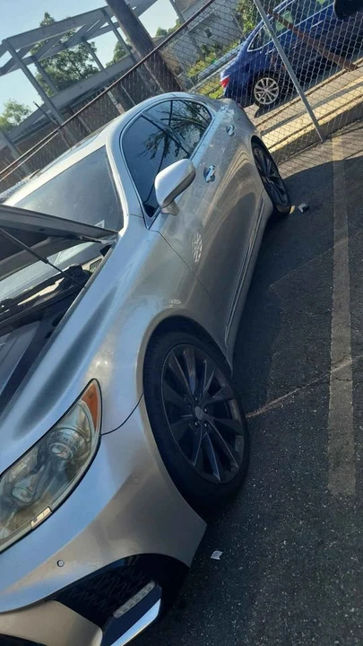 2009 Lexus LS 4th Gen - Image 3 of 4