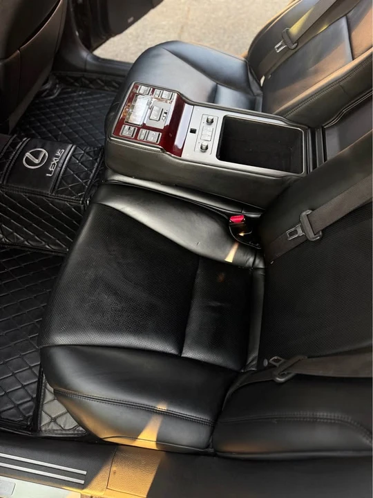 2009 Lexus LS 4th Gen - Image 10 of 20
