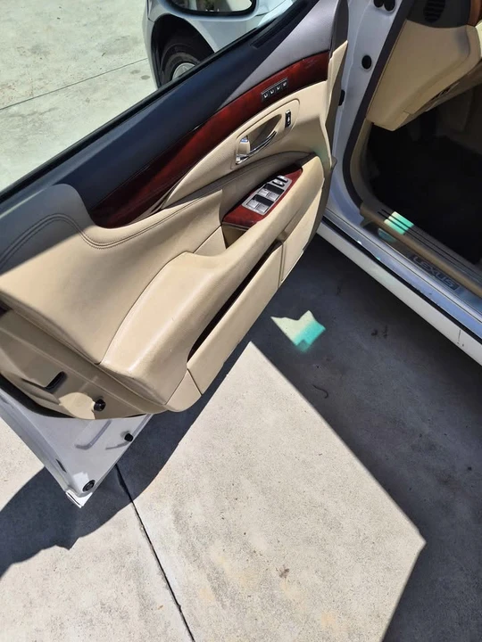 2009 Lexus LS 4th Gen - Image 5 of 20
