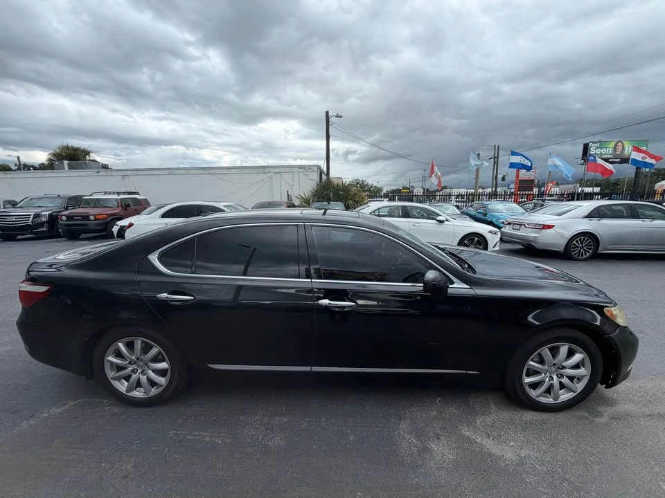 2009 Lexus LS 4th Gen - Image 5 of 17