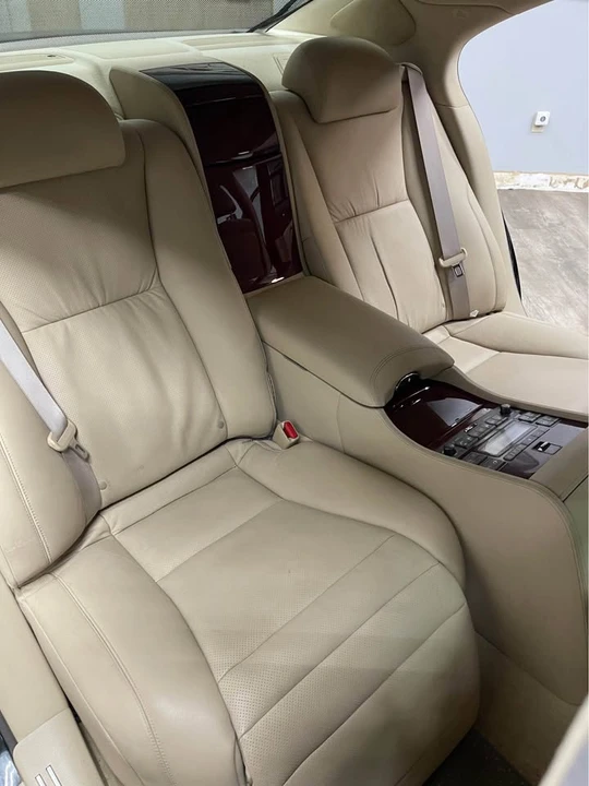 2009 Lexus LS 4th Gen - Image 19 of 20