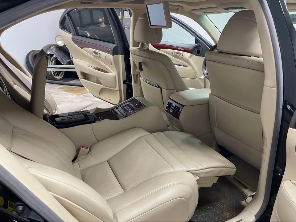 2009 Lexus LS 4th Gen - Image 8 of 20