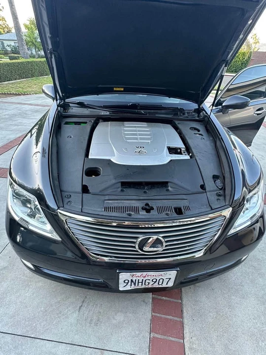2009 Lexus LS 4th Gen - Image 11 of 15