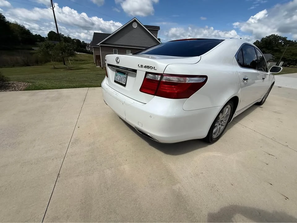 2009 Lexus LS 4th Gen - Image 8 of 20