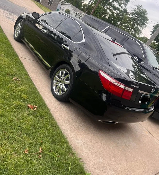 2009 Lexus LS 4th Gen - Image 2 of 12