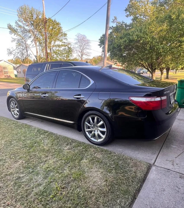 2009 Lexus LS 4th Gen - Image 6 of 12