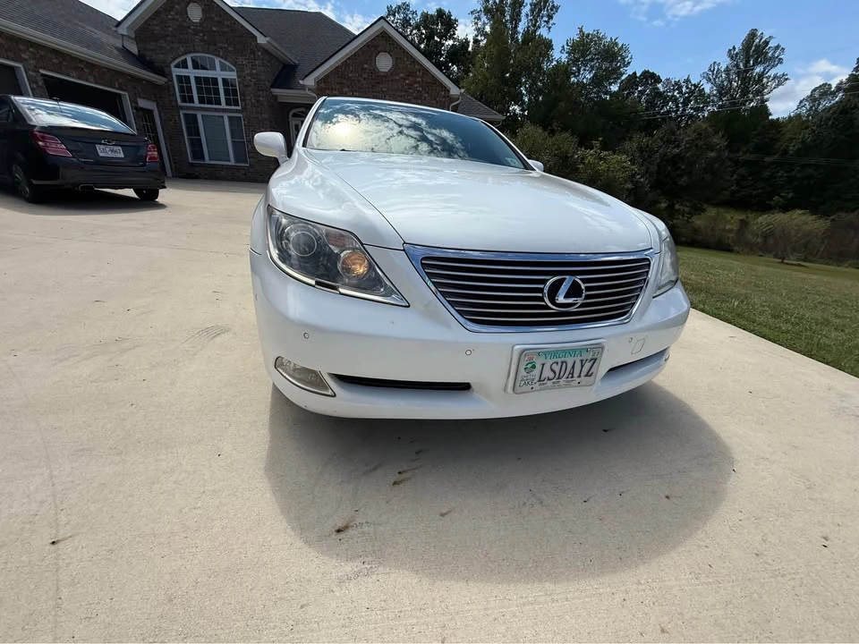2009 Lexus LS 4th Gen - Image 9 of 20