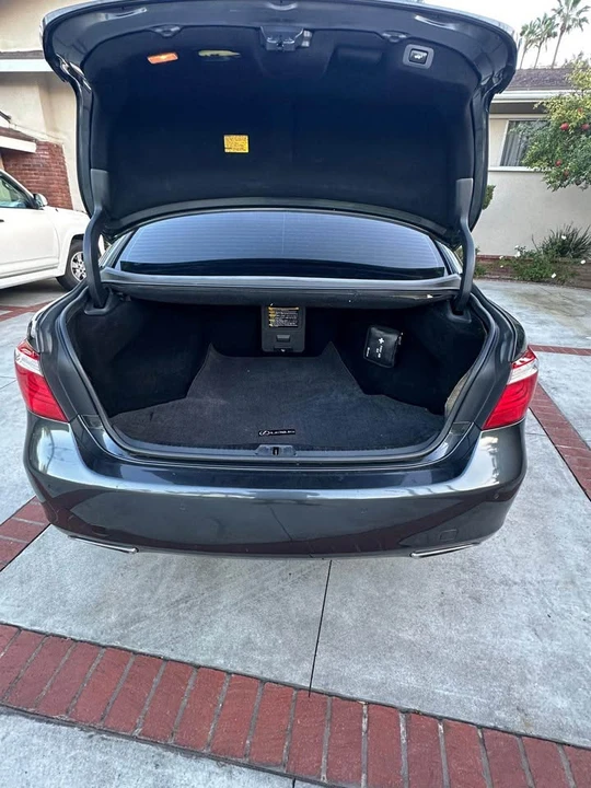 2009 Lexus LS 4th Gen - Image 6 of 15
