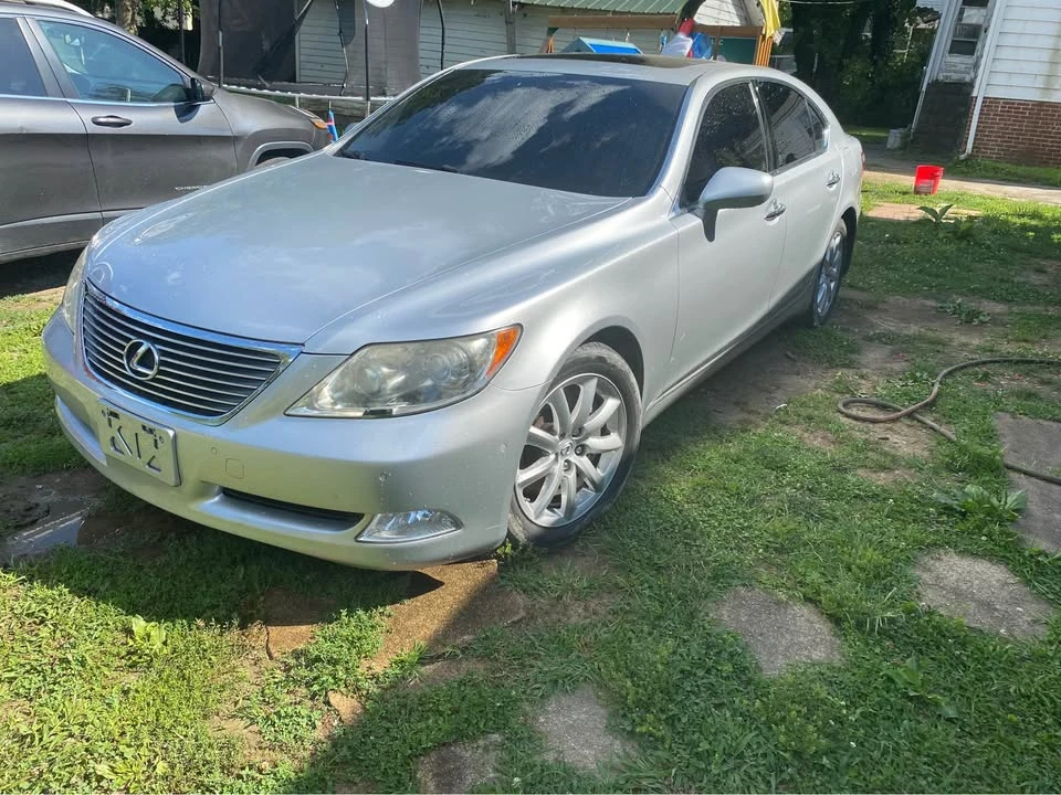 2009 Lexus LS 4th Gen - Image 5 of 11