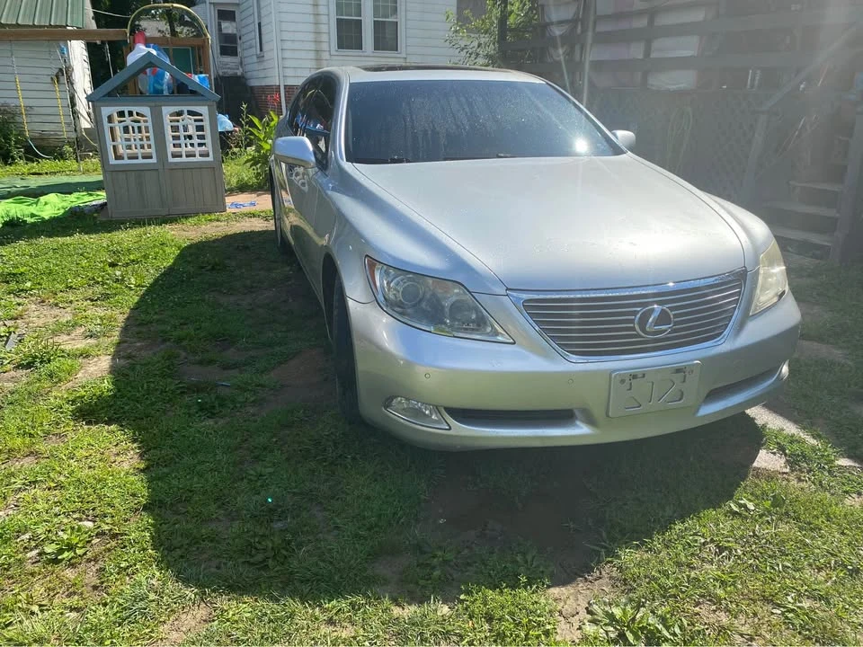 2009 Lexus LS 4th Gen - Image 2 of 11