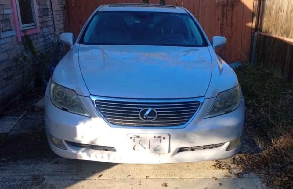 2009 Lexus LS 4th Gen - Image 3 of 8