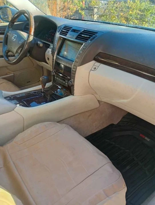 2009 Lexus LS 4th Gen - Image 6 of 8