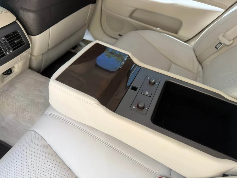 2009 Lexus LS 4th Gen - Image 10 of 10