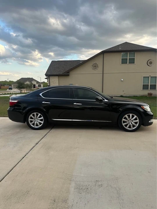 2009 Lexus LS 4th Gen - Image 3 of 14