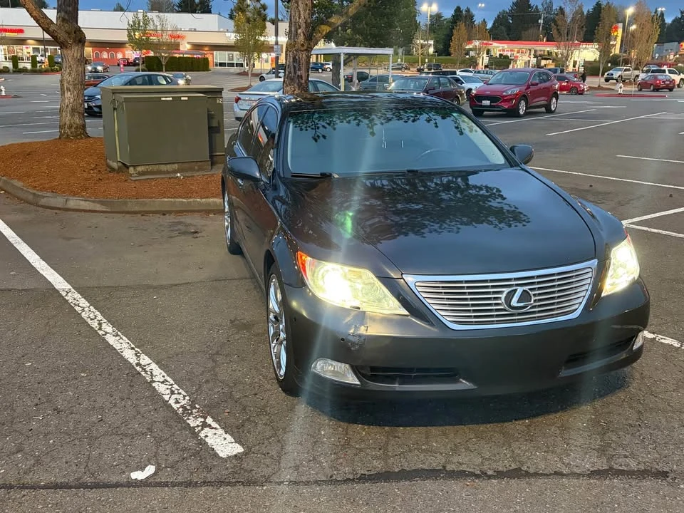 2009 Lexus LS 4th Gen - Image 3 of 5