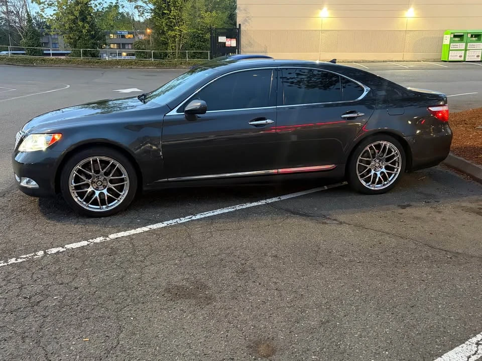 2009 Lexus LS 4th Gen - Image 2 of 5