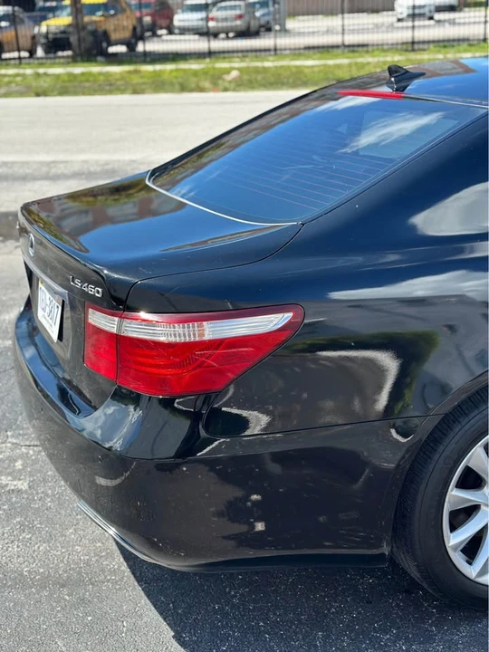 2009 Lexus LS 4th Gen - Image 4 of 17