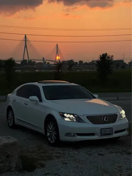 2009 Lexus LS 460 Sedan 4D