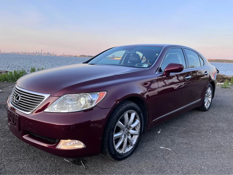 2009 Lexus LS 4th Gen - Image 9 of 20