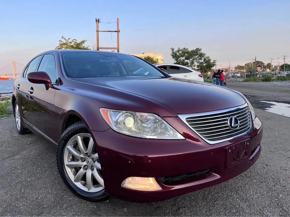 2009 Lexus LS 4th Gen - Image 2 of 20